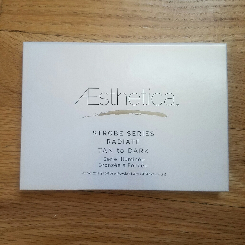 Aesthetica Cosmetic Strobe Highlighting